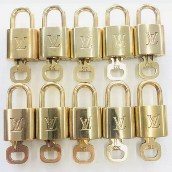 💯 Auth Louis Vuitton 2 Locks &amp; Keys Excellent